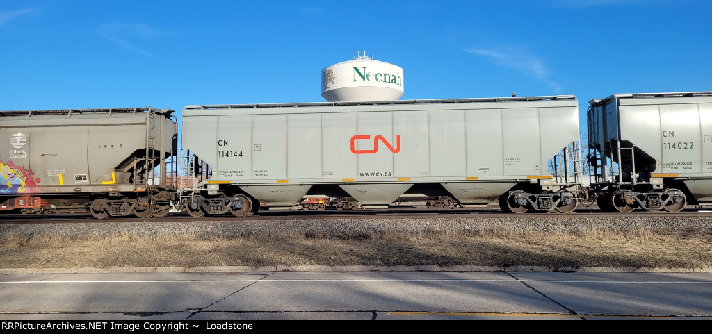 CN 114144